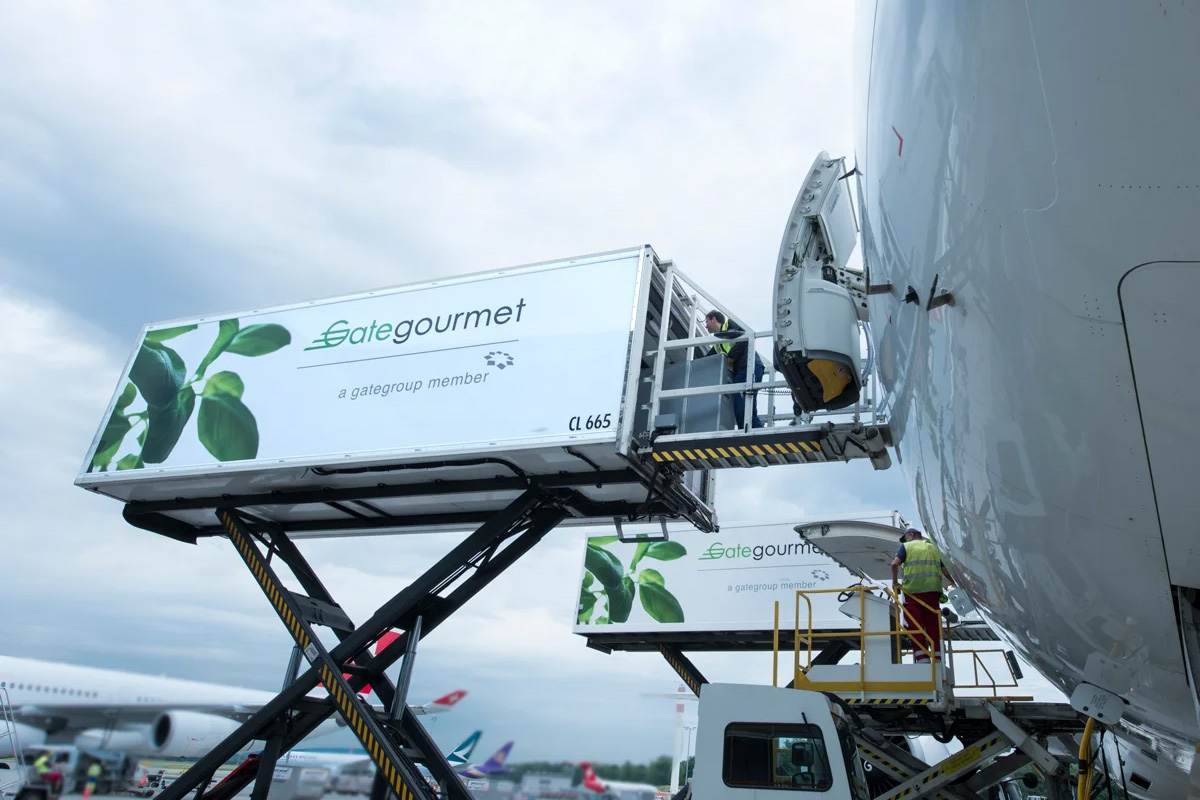 gg-ourbrands-gategourmet-carrousel-menu-deliveringtoaircraft-1.jpg