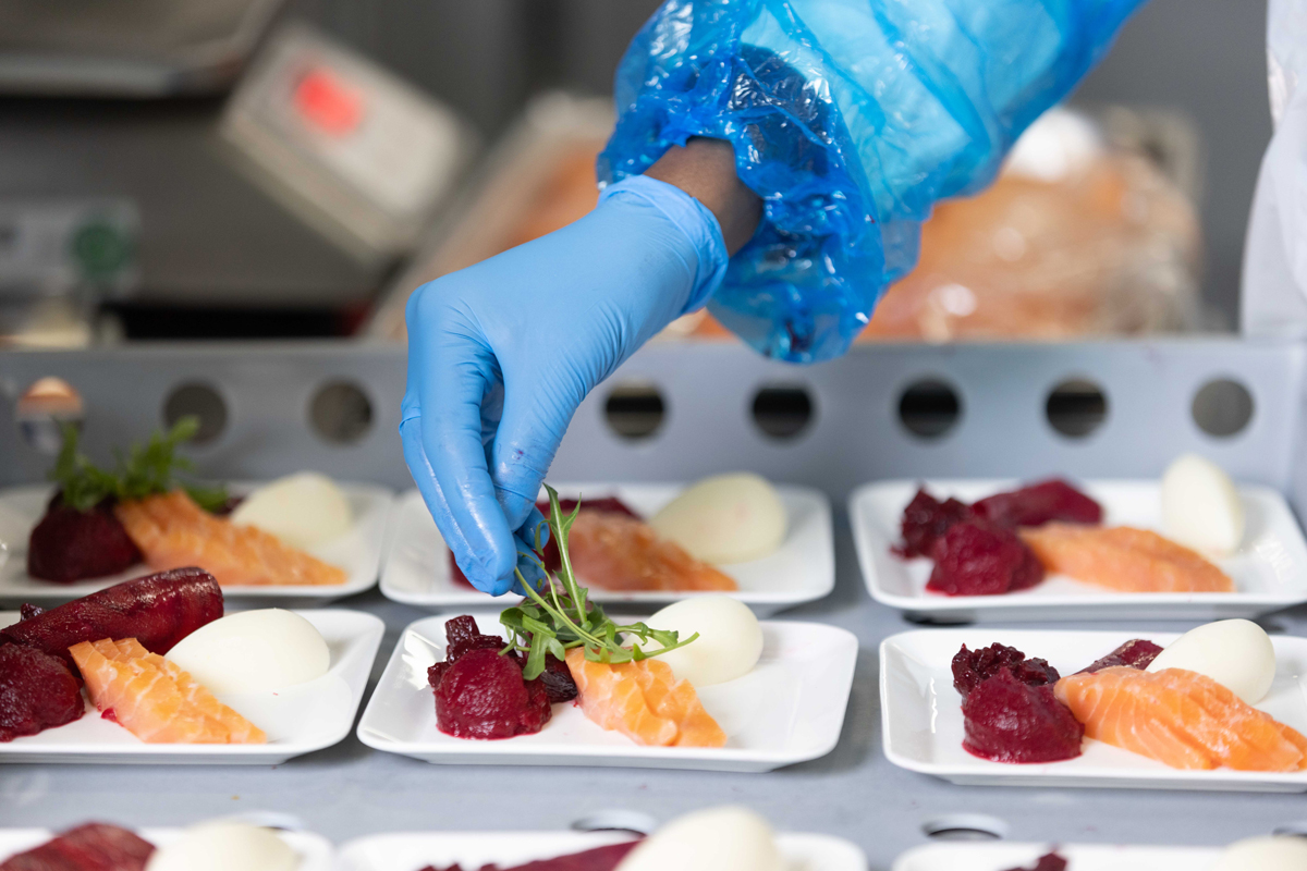 gg-ourbrands-gategourmet-carrousel-portioning.jpg